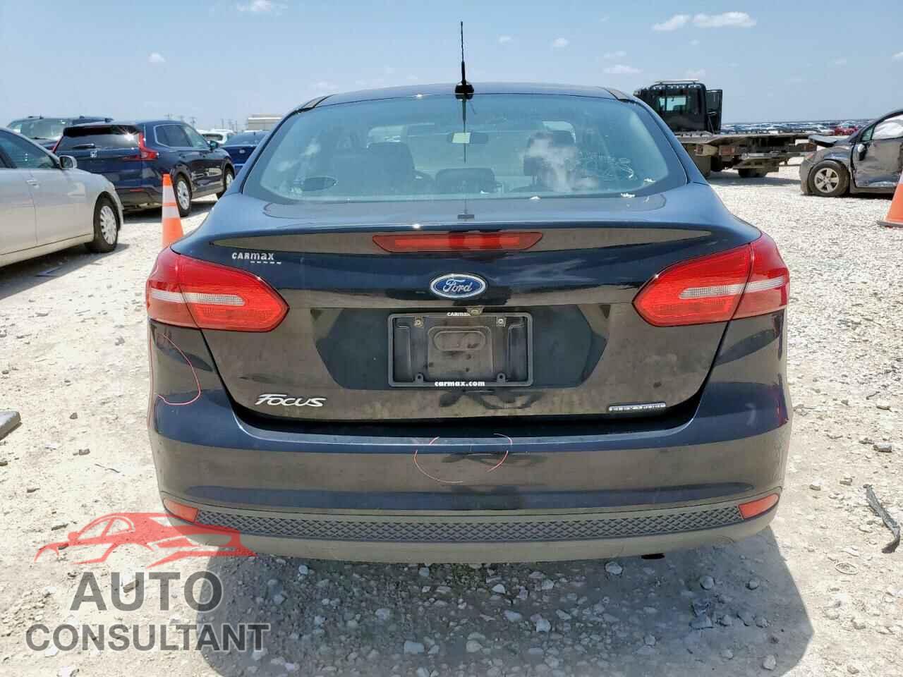 FORD FOCUS 2016 - 1FADP3E24GL226923