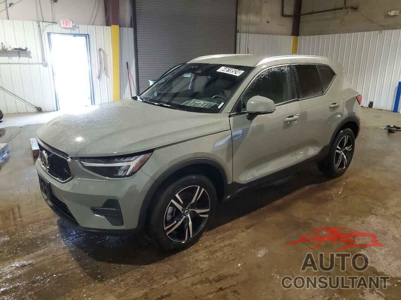 VOLVO XC40 CORE 2023 - YV4L12UK0P2965728