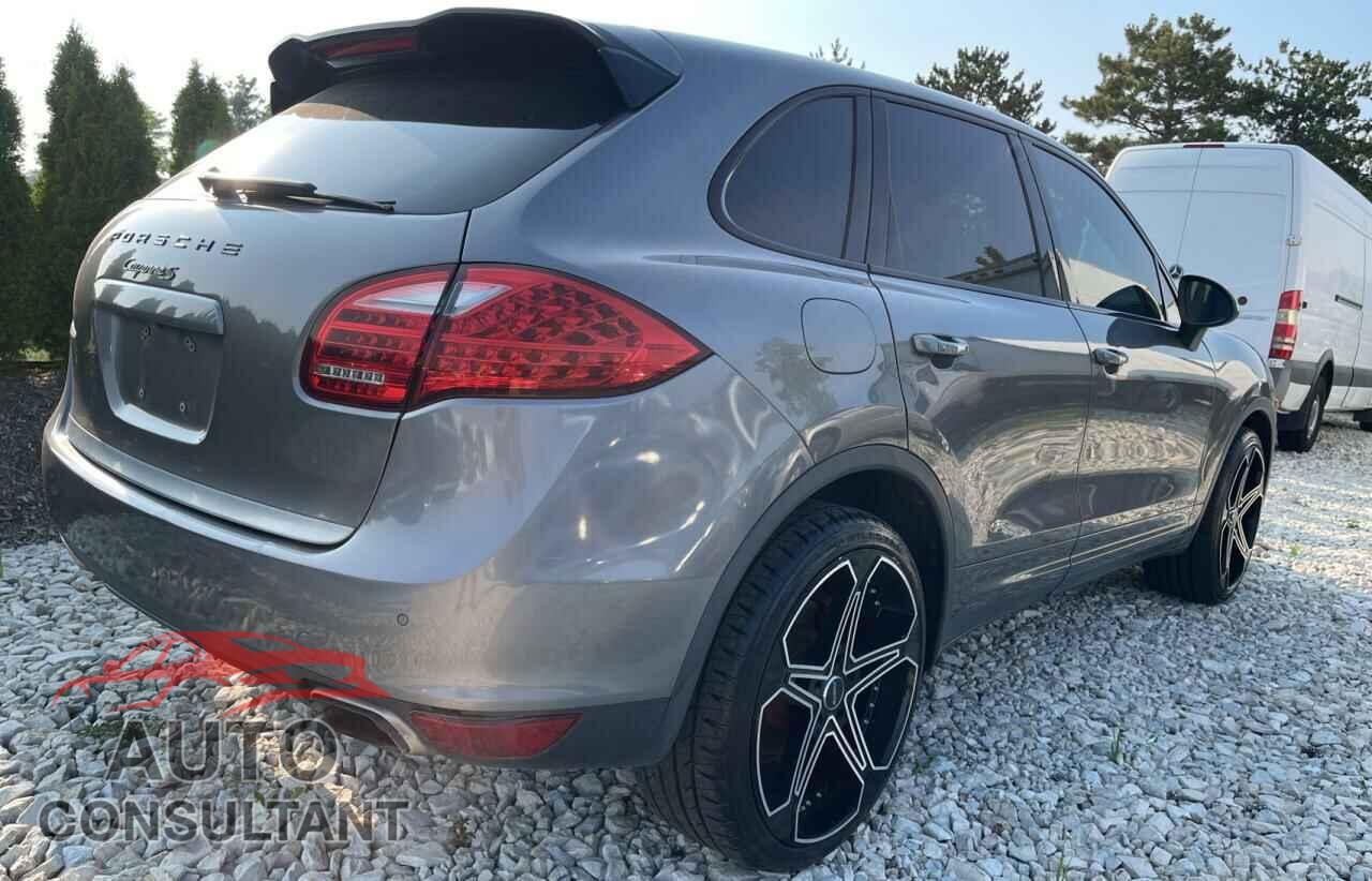 PORSCHE CAYENNE 2011 - WP1AB2A22BLA47332