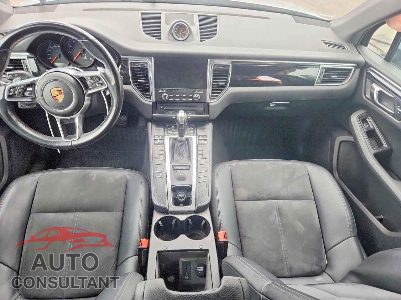 PORSCHE MACAN 2017 - WP1AA2A56HLB01043