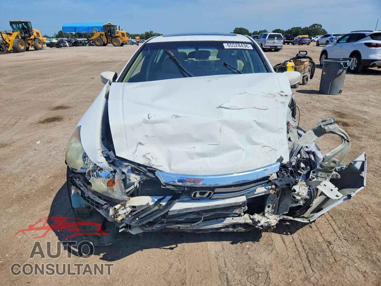 HONDA ACCORD 2011 - 1HGCP2F80BA032138