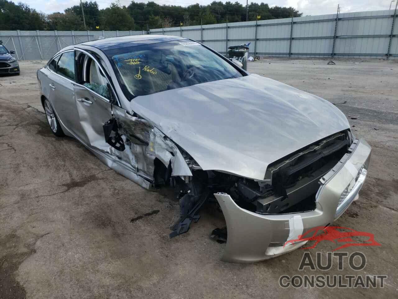 JAGUAR XJ 2016 - SAJWA2G7XG8V95913