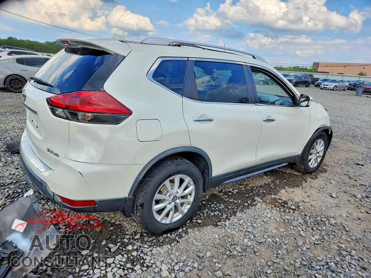 NISSAN ROGUE 2018 - KNMAT2MVXJP618559