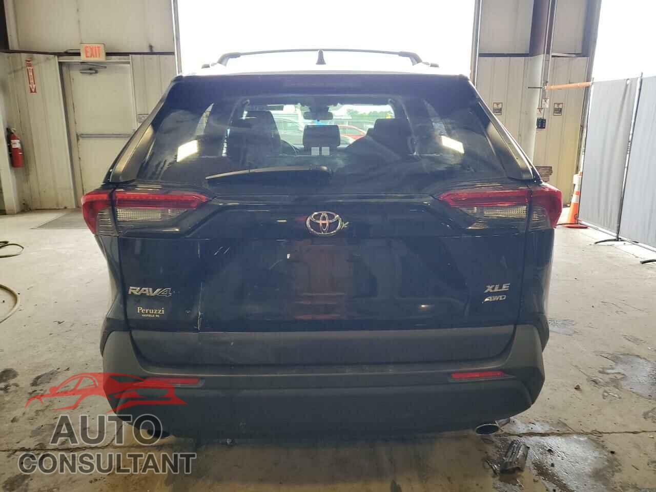 TOYOTA RAV4 2019 - JTMP1RFV2KD044984