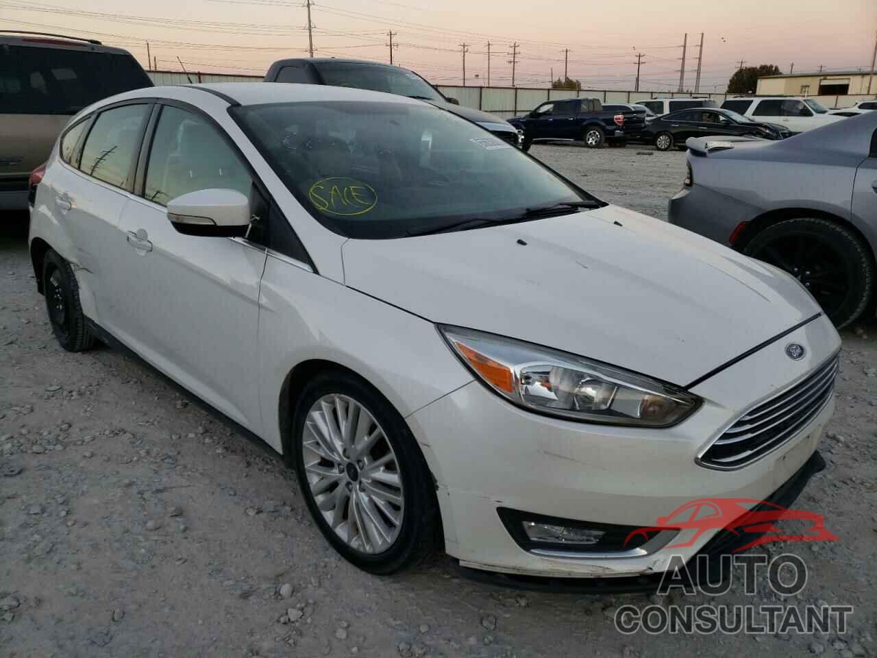 FORD FOCUS 2016 - 1FADP3N27GL302652