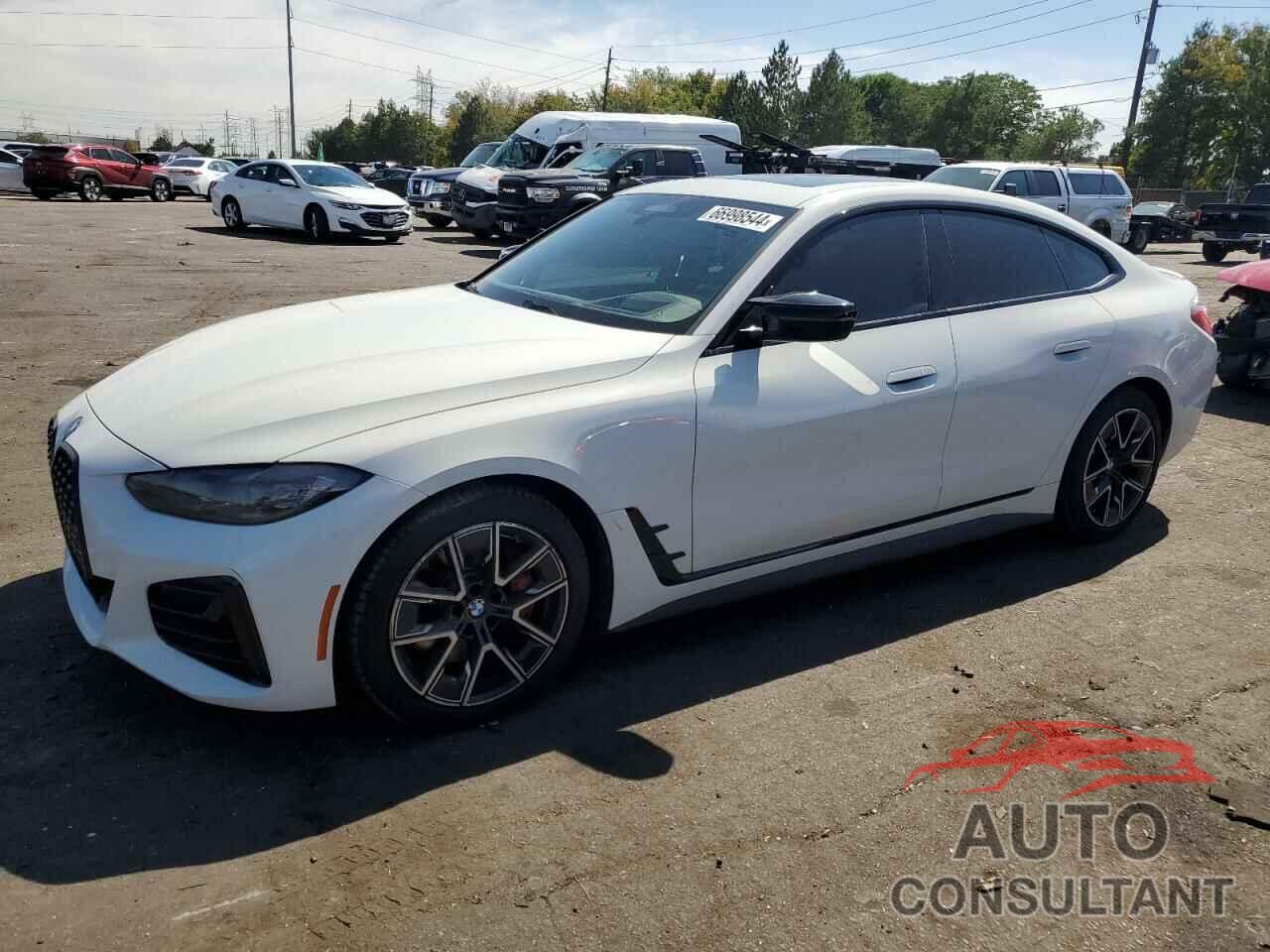 BMW M440XI GRA 2022 - WBA13AW09NFM18177