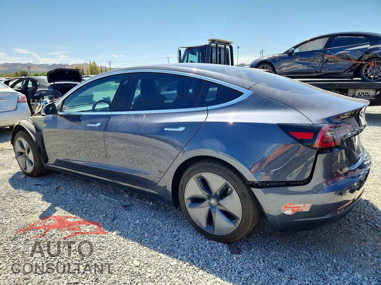 TESLA MODEL 3 2018 - 5YJ3E1EA5JF038512
