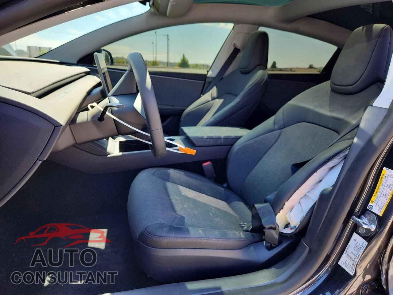 TESLA MODEL 3 2026 - 5YJ3E1EA2TF199399