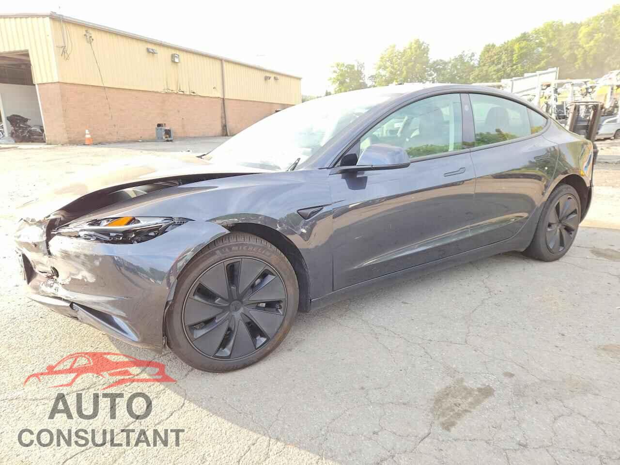 TESLA MODEL 3 2024 - 5YJ3E1EA8RF855792