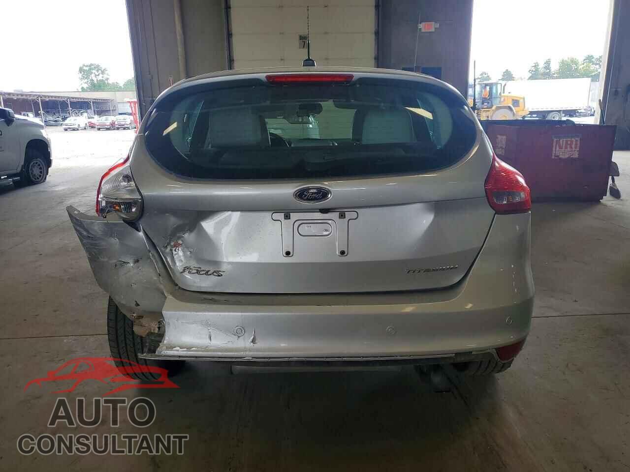 FORD FOCUS 2016 - 1FADP3N20GL307465