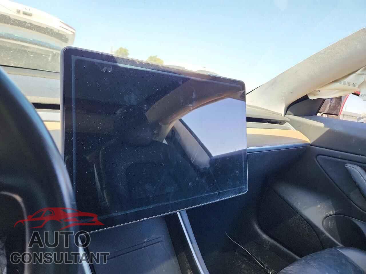 TESLA MODEL 3 2017 - 5YJ3E1EA3HF002277