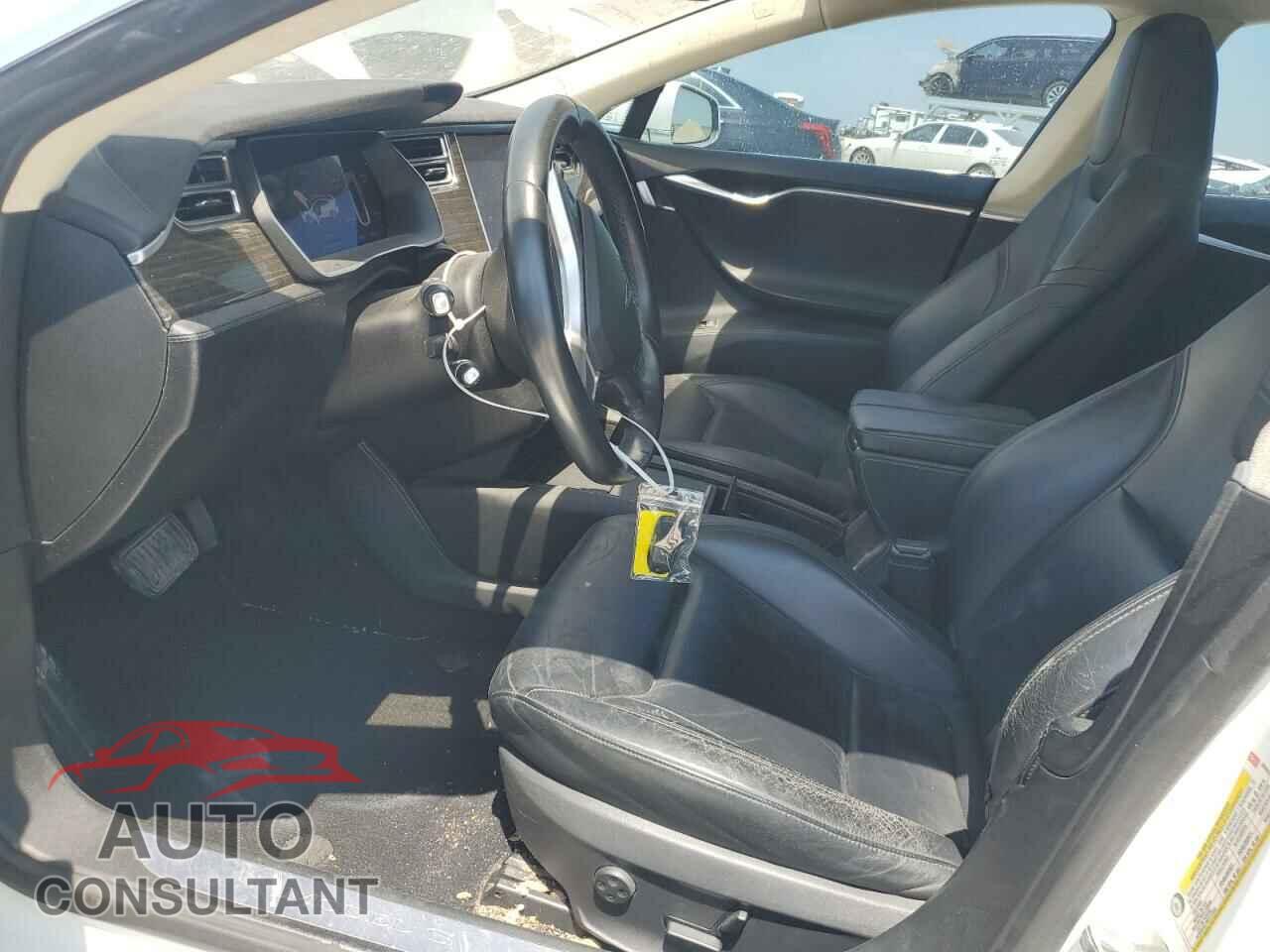 TESLA MODEL S 2015 - 5YJSA1H2XFF084856