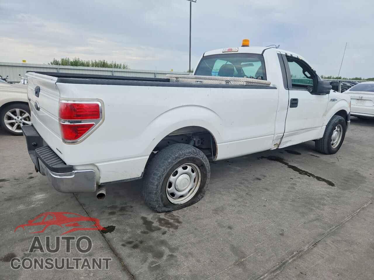 FORD F150 2013 - 1FTMF1CM8DKF04049
