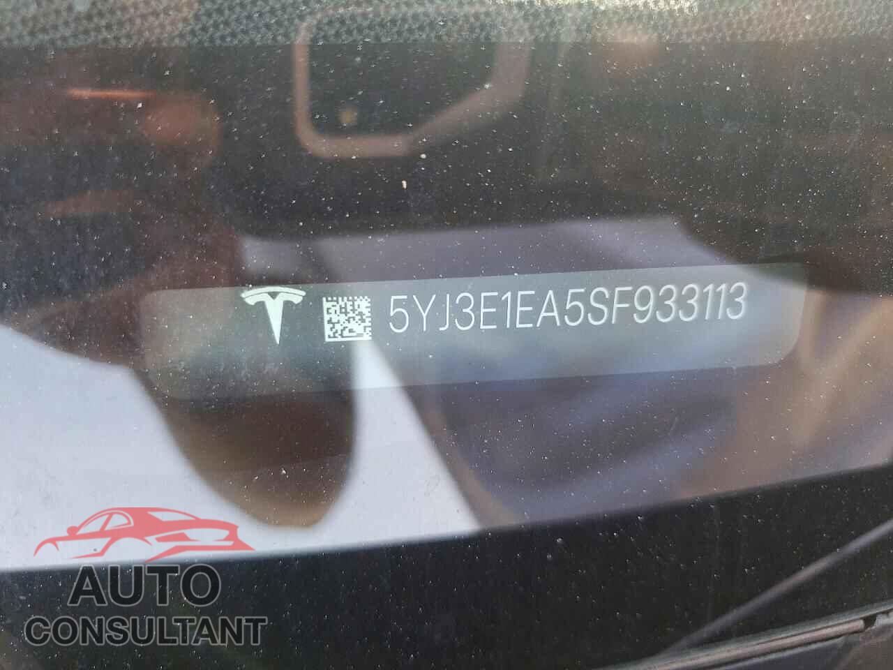 TESLA MODEL 3 2025 - 5YJ3E1EA5SF933113