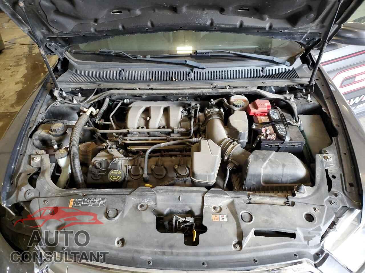 FORD TAURUS 2015 - 1FAHP2E84FG142804