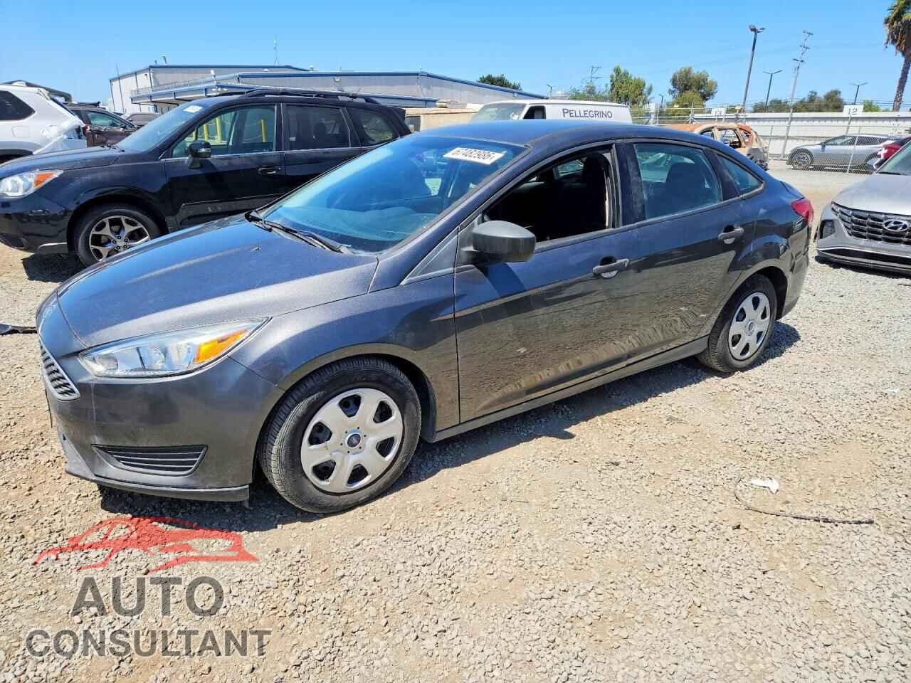 FORD FOCUS 2018 - 1FADP3E20JL260574