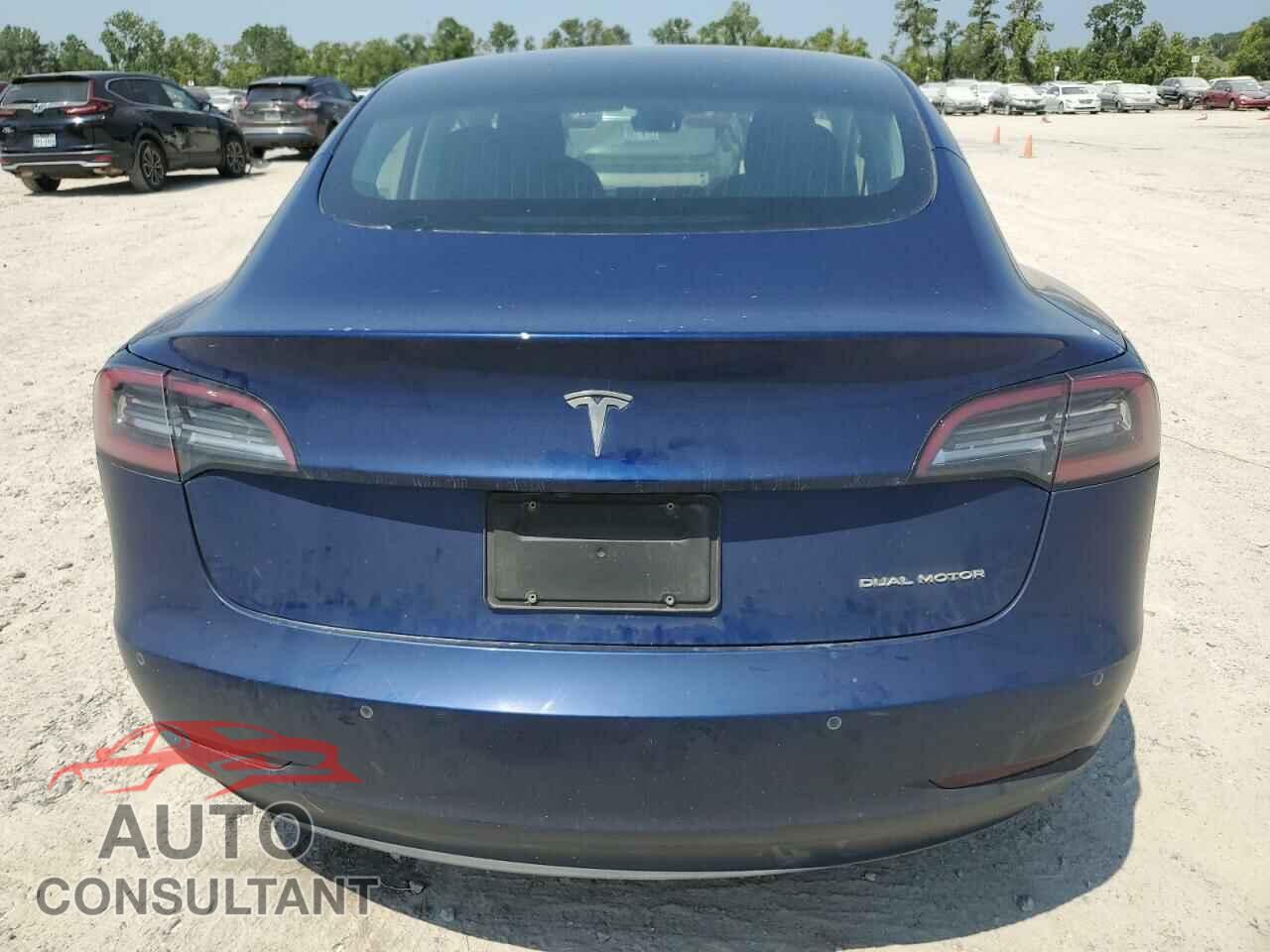 TESLA MODEL 3 2019 - 5YJ3E1EB7KF191175