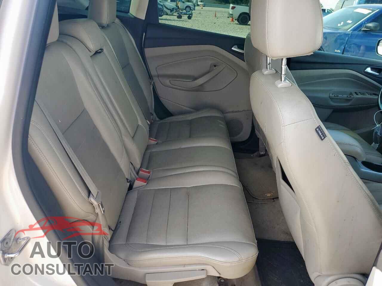 FORD CMAX 2013 - 1FADP5BU3DL501839