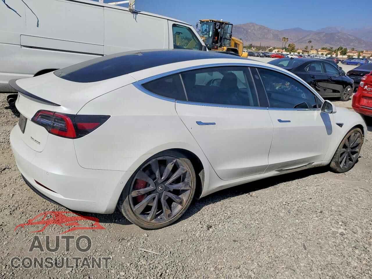 TESLA MODEL 3 2020 - 5YJ3E1EC7LF624357