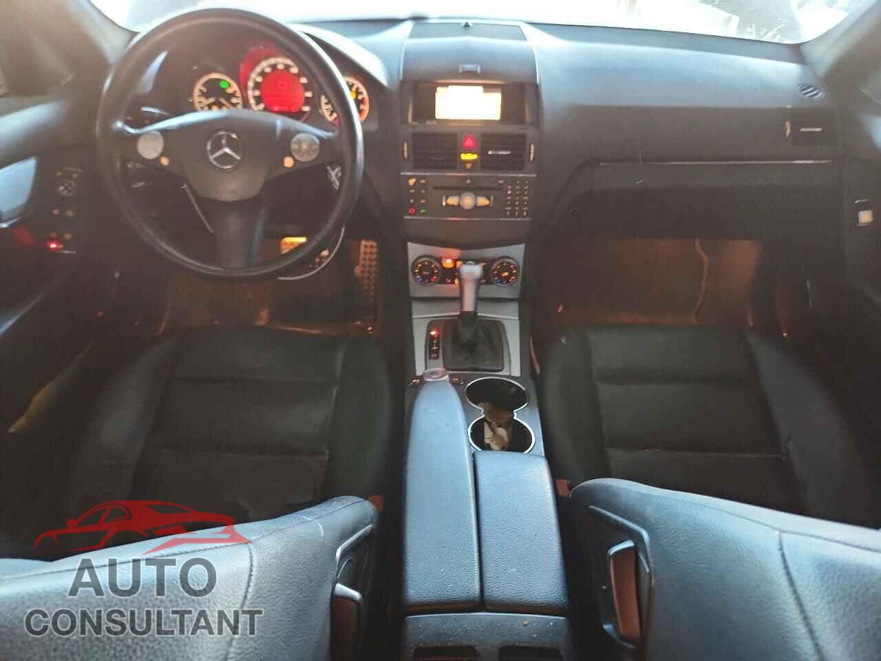 MERCEDES-BENZ C-CLASS 2010 - WDDGF5EB0AR098258