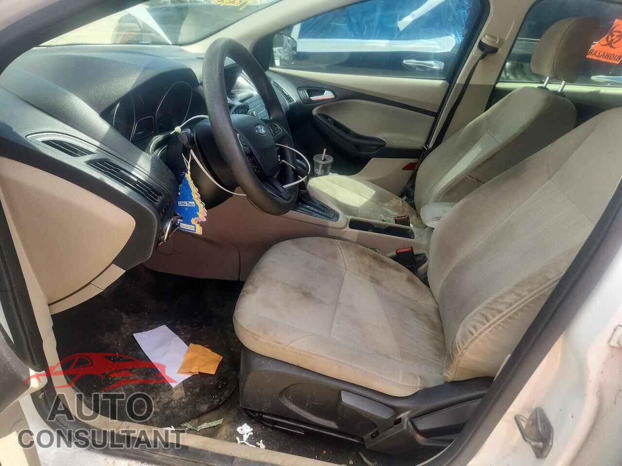 FORD FOCUS 2017 - 1FADP3F25HL306392