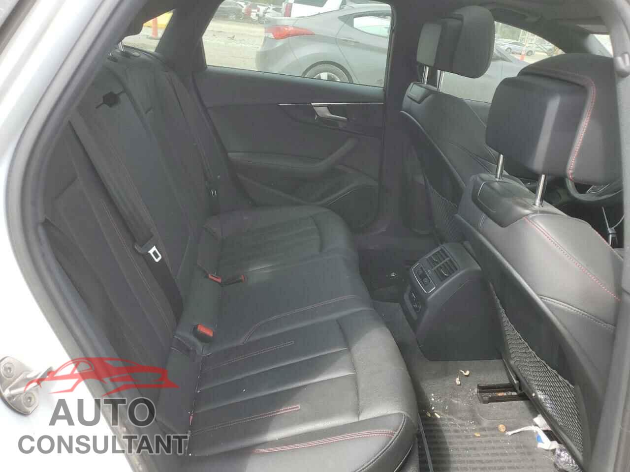 AUDI A4 2019 - WAUENAF47KA001888