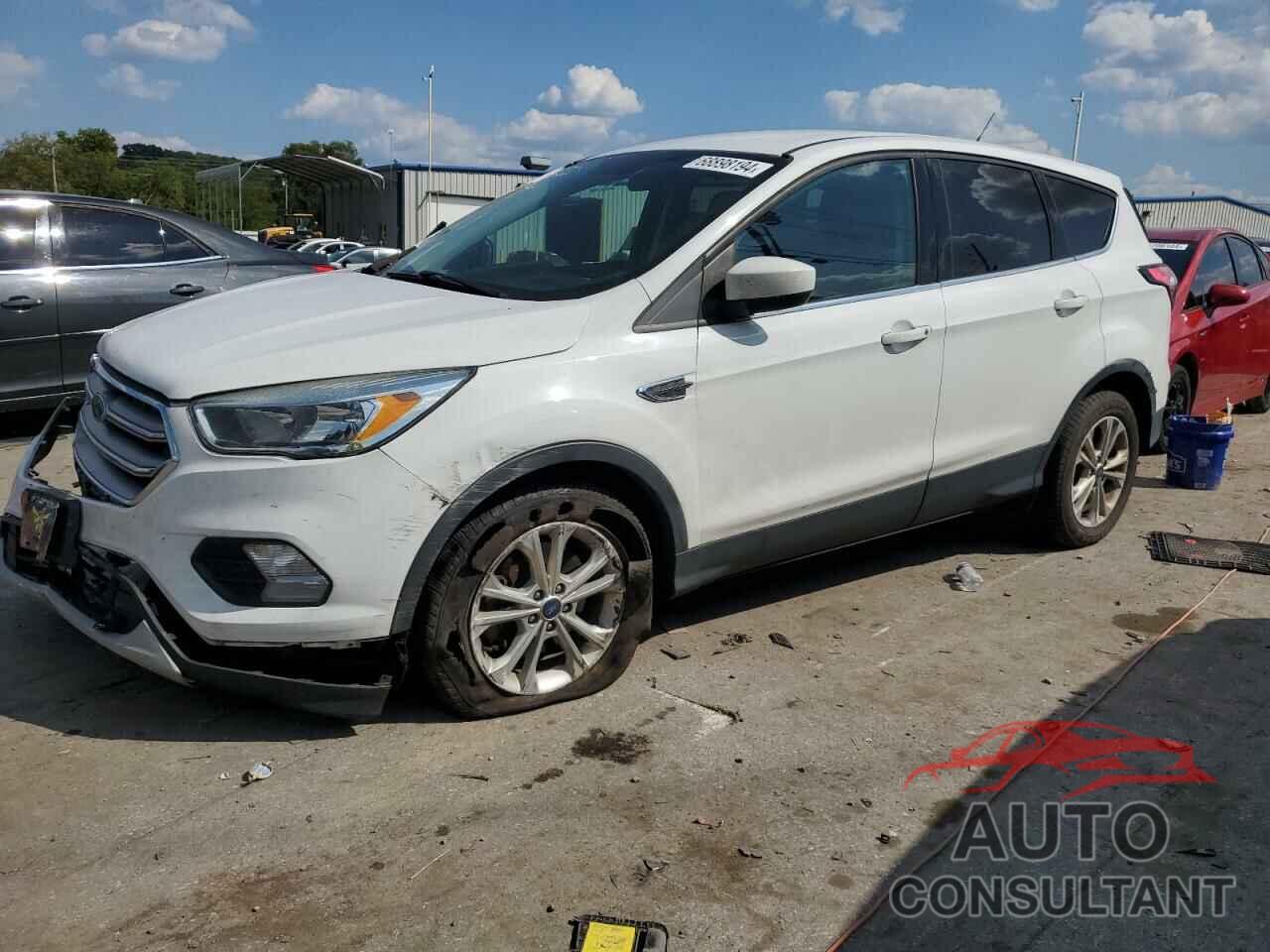 FORD ESCAPE 2017 - 1FMCU0G90HUC99477