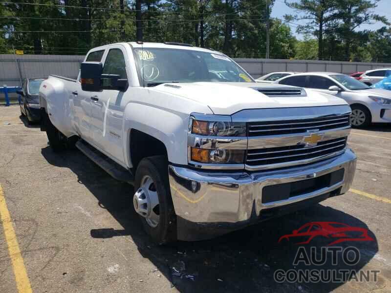 CHEVROLET SILVERADO 2018 - 1GC4KYCY4JF269046
