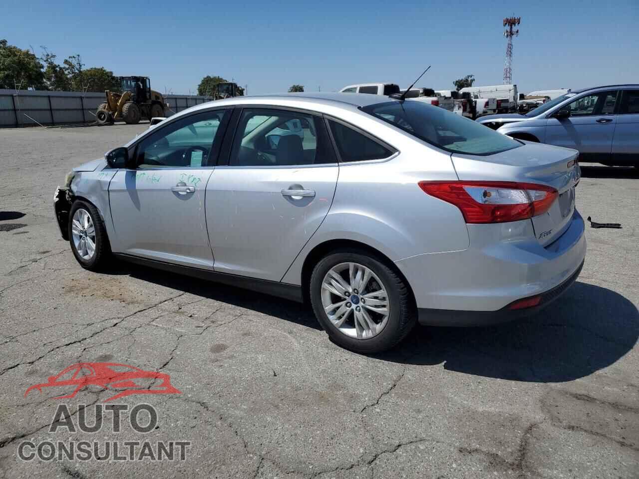 FORD FOCUS 2012 - 1FAHP3H28CL367873