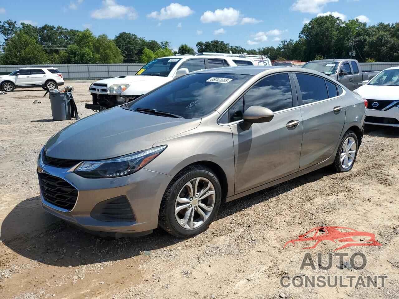 CHEVROLET CRUZE 2019 - 1G1BE5SM0K7115661
