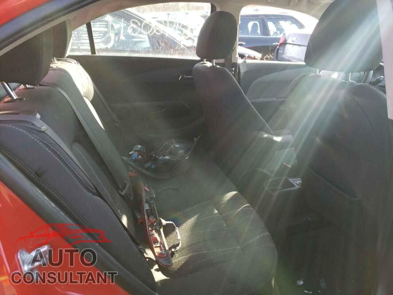 CHEVROLET SONIC 2017 - 1G1JD5SG8H4109092