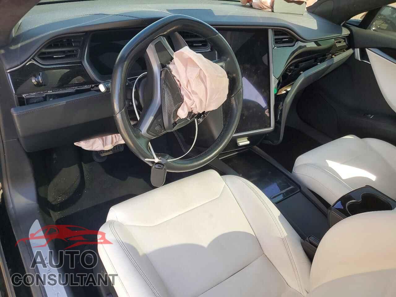 TESLA MODEL S 2018 - 5YJSA1E26JF295663