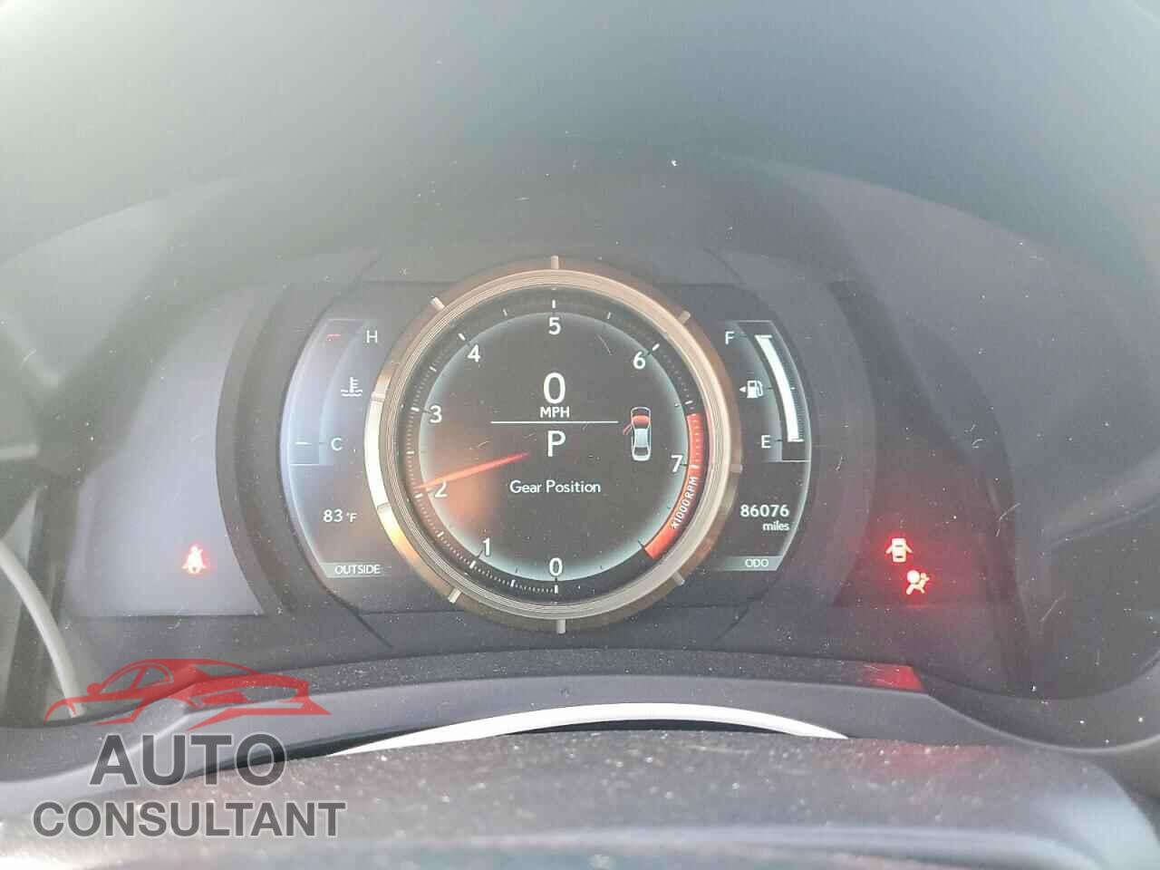 LEXUS IS 2015 - JTHBE1D25F5017947