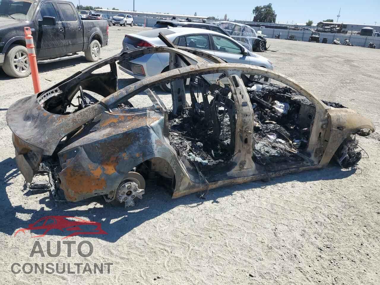 TESLA MODEL 3 2018 - 5YJ3E1EB3JF064650