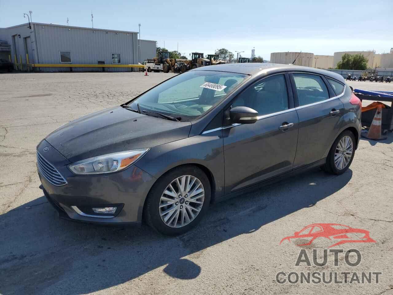 FORD FOCUS 2017 - 1FADP3N26HL287711