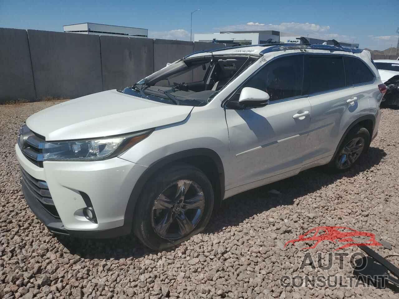 TOYOTA HIGHLANDER 2018 - 5TDDZRFH5JS845532