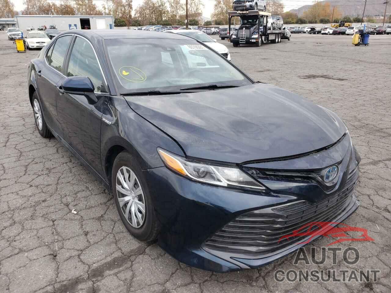 TOYOTA CAMRY 2018 - 4T1B31HK5JU500043