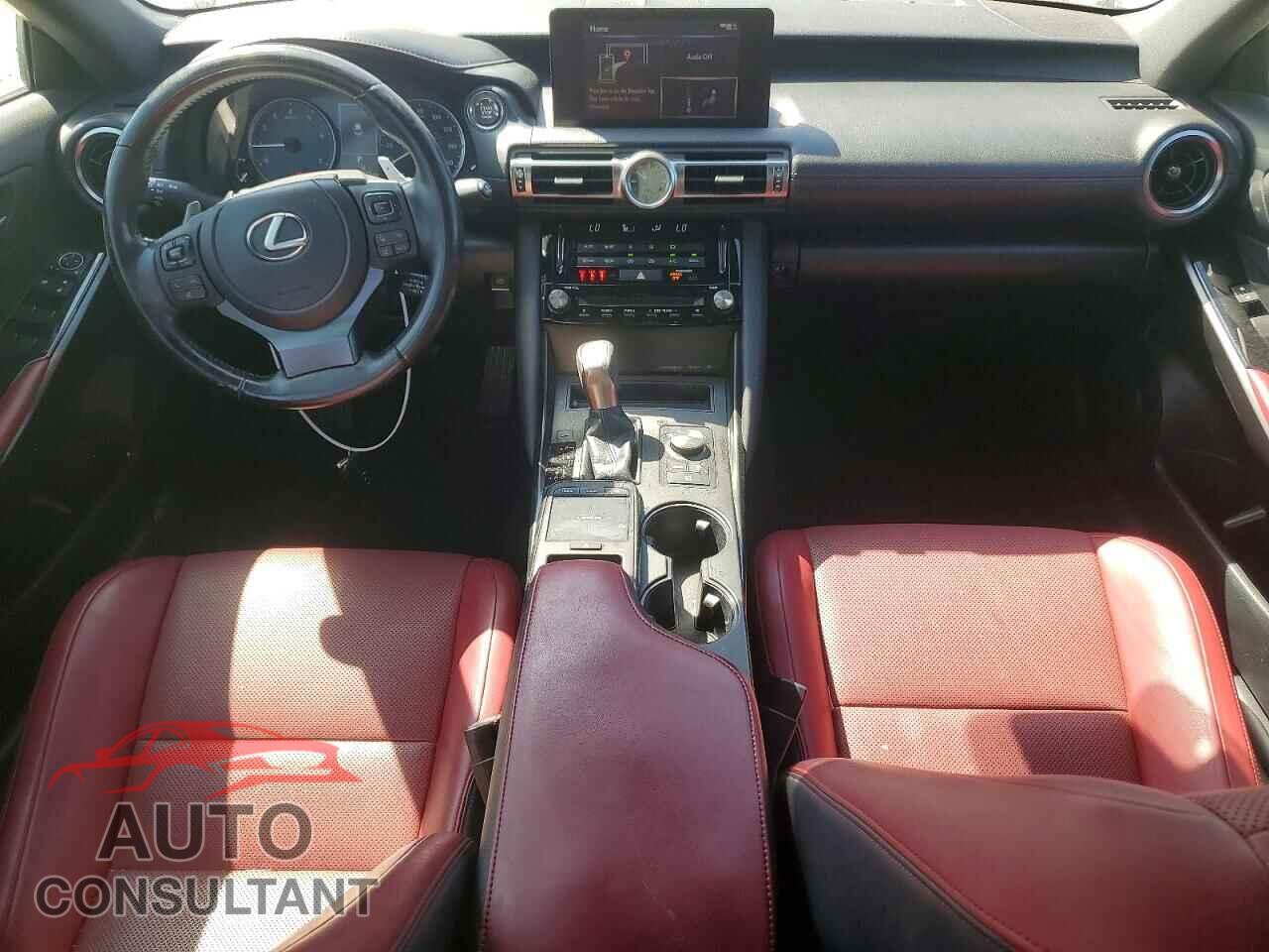 LEXUS IS 2021 - JTHAA1D21M5113594