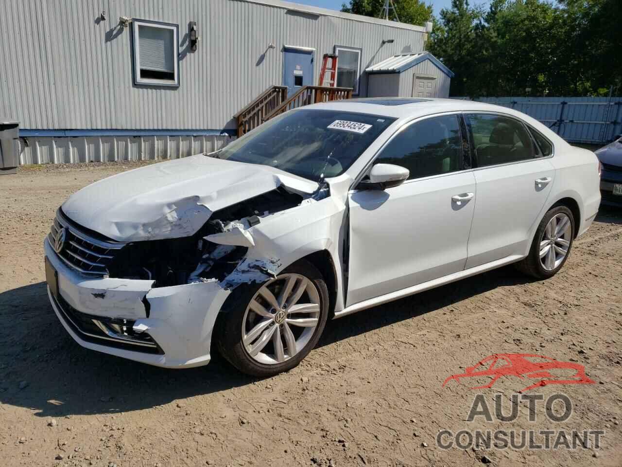 VOLKSWAGEN PASSAT 2018 - 1VWBA7A30JC037120