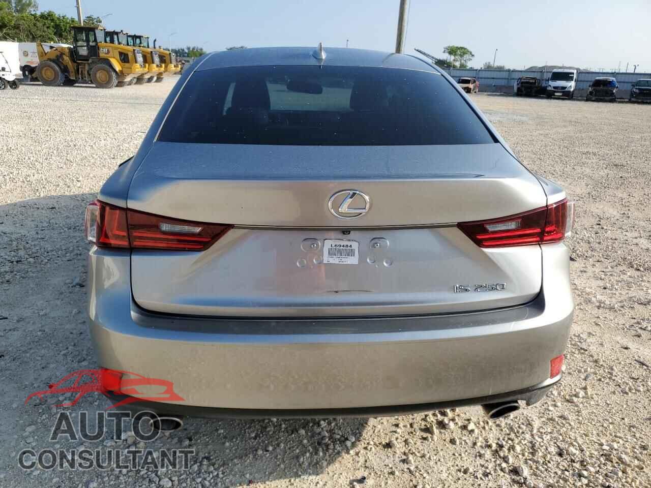 LEXUS IS 2014 - JTHBF1D28E5040571
