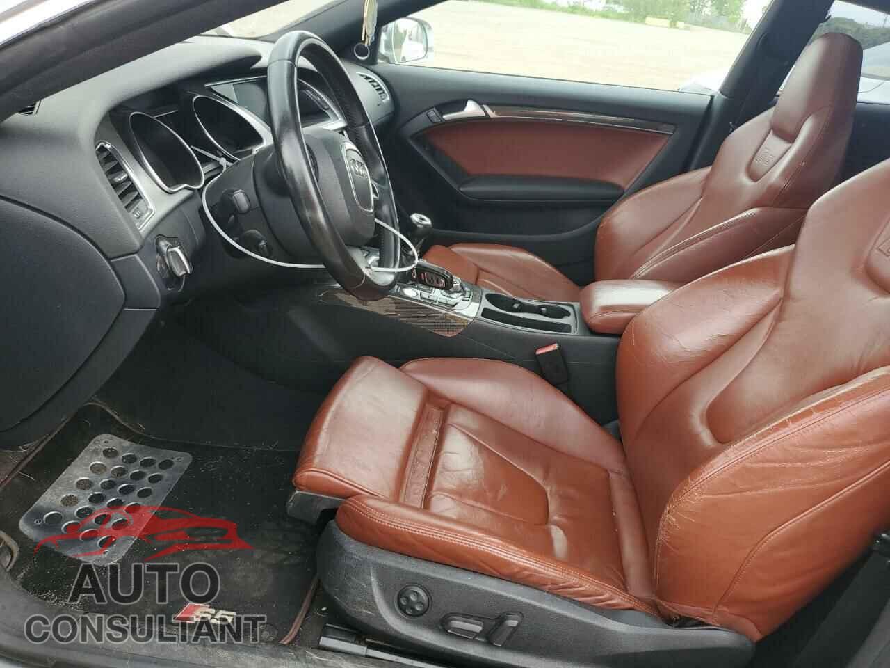 AUDI S5/RS5 2010 - WAUGVBFR9AA024744