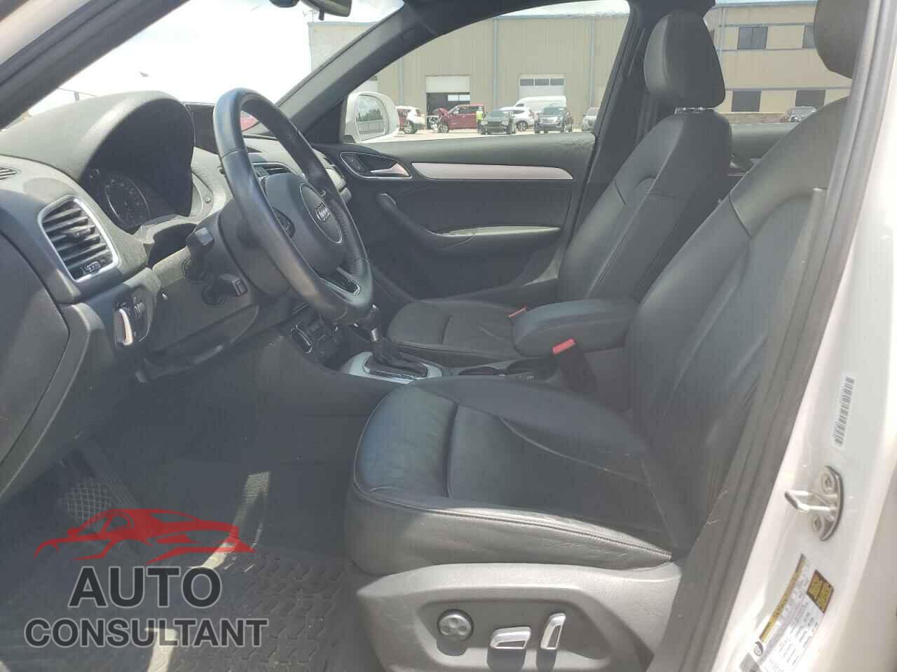 AUDI Q3 2017 - WA1ECCFS0HR003540