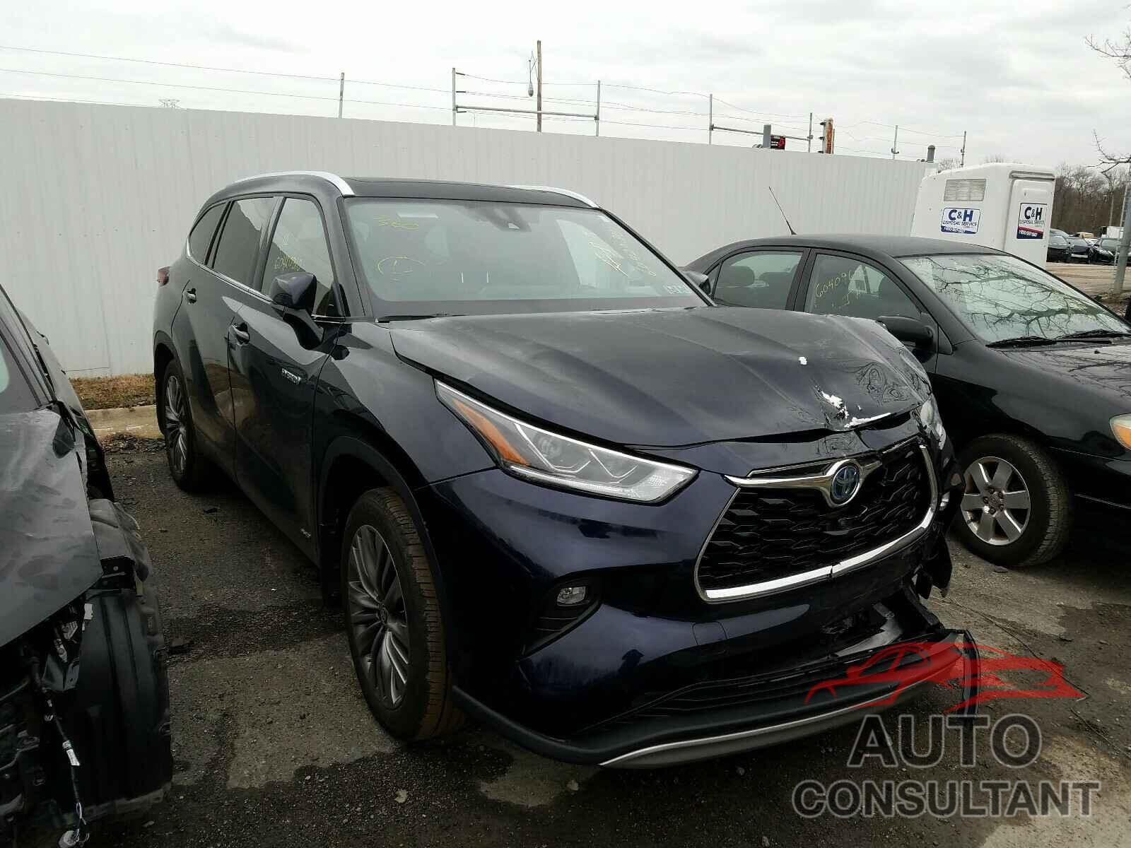 TOYOTA HIGHLANDER 2020 - 5TDEBRCH6LS002925