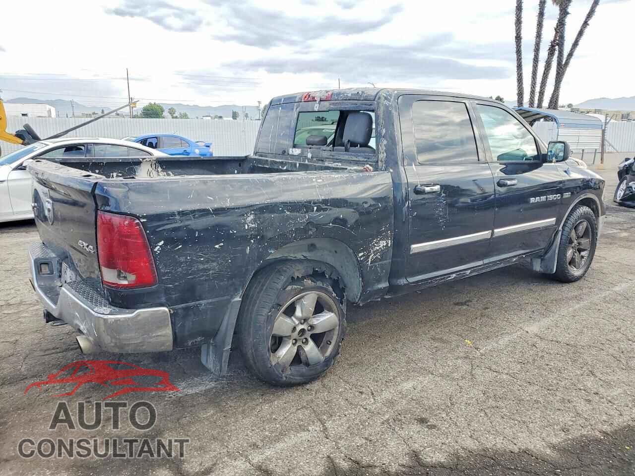 DODGE RAM 1500 2012 - 1C6RD7LT0CS241017