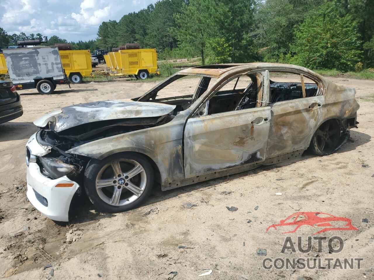 BMW 3 SERIES 2013 - WBA3B3C50DF539489