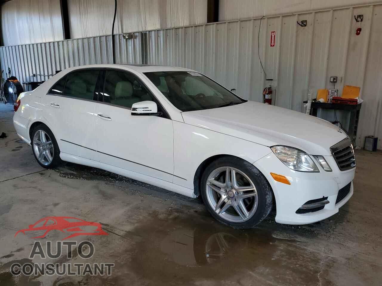 MERCEDES-BENZ E-CLASS 2013 - WDDHF8JB2DA689304