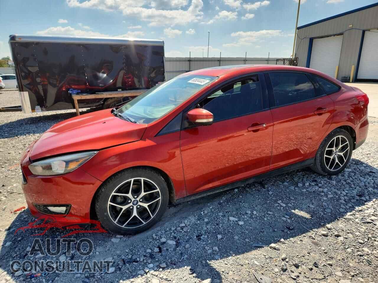 FORD FOCUS 2018 - 1FADP3H2XJL240604