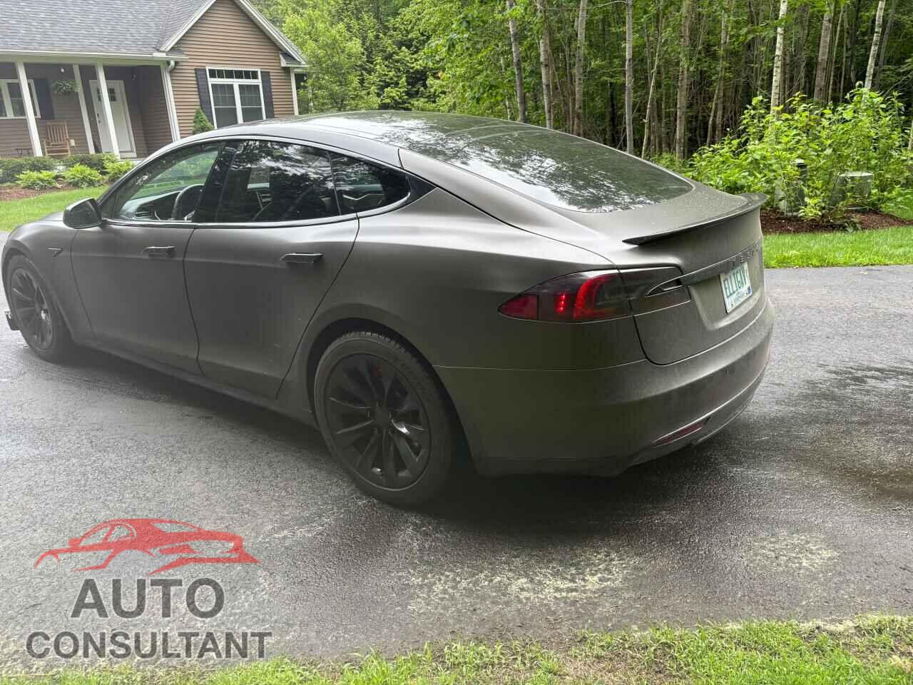 TESLA MODEL S 2015 - 5YJSA1S25FF097250