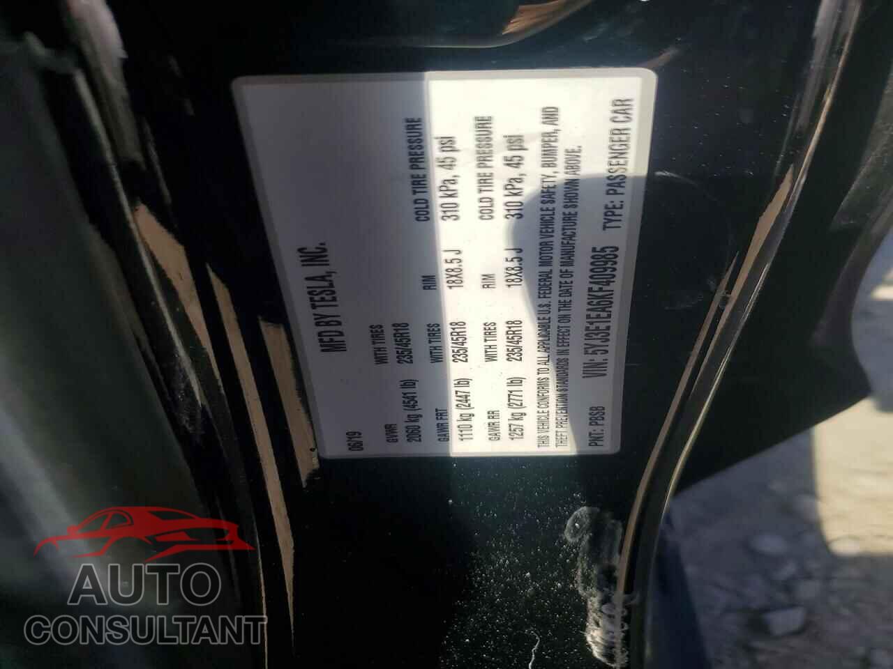 TESLA MODEL 3 2019 - 5YJ3E1EA6KF409985