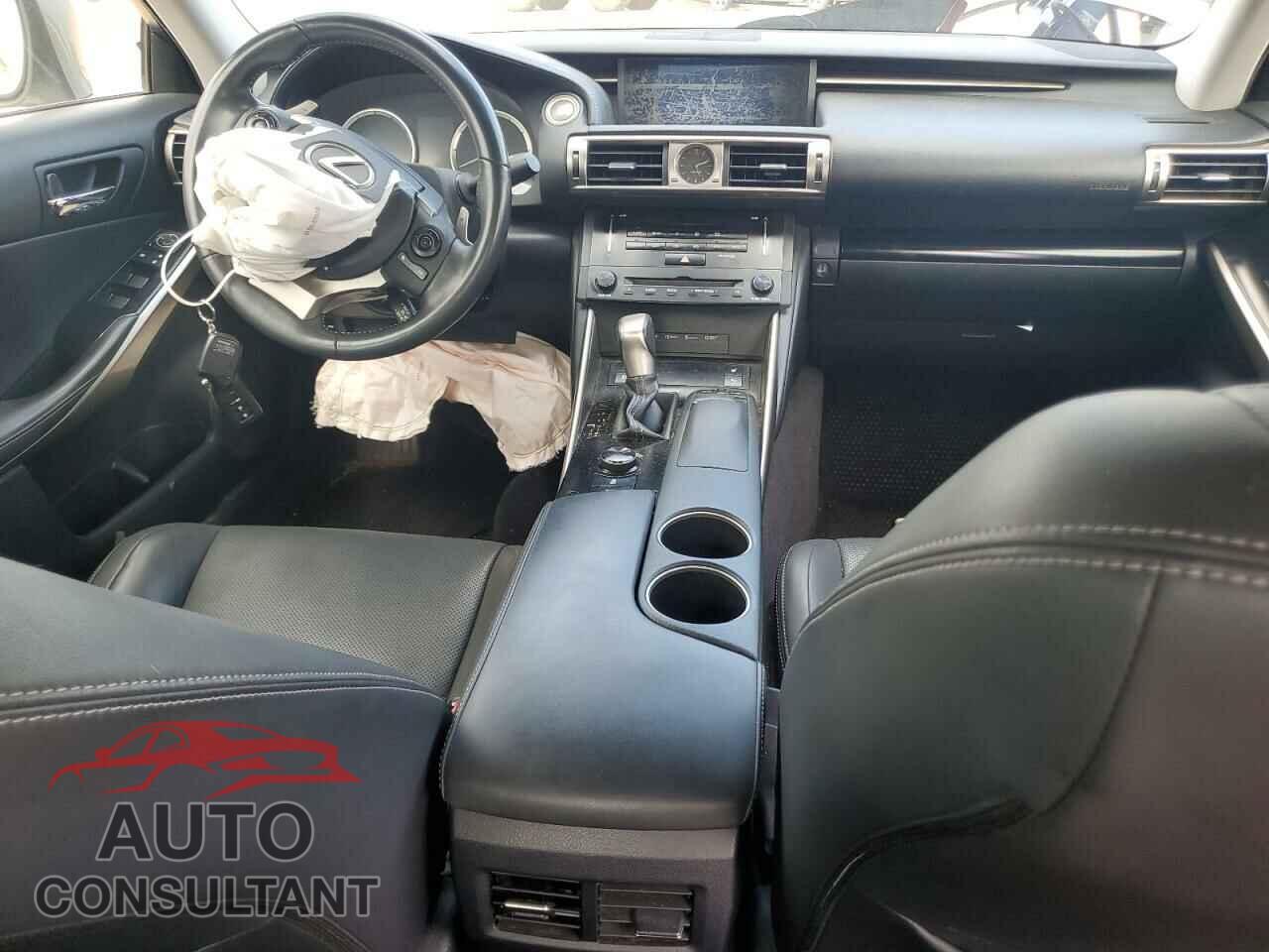 LEXUS IS 2014 - JTHCF1D28E5000169